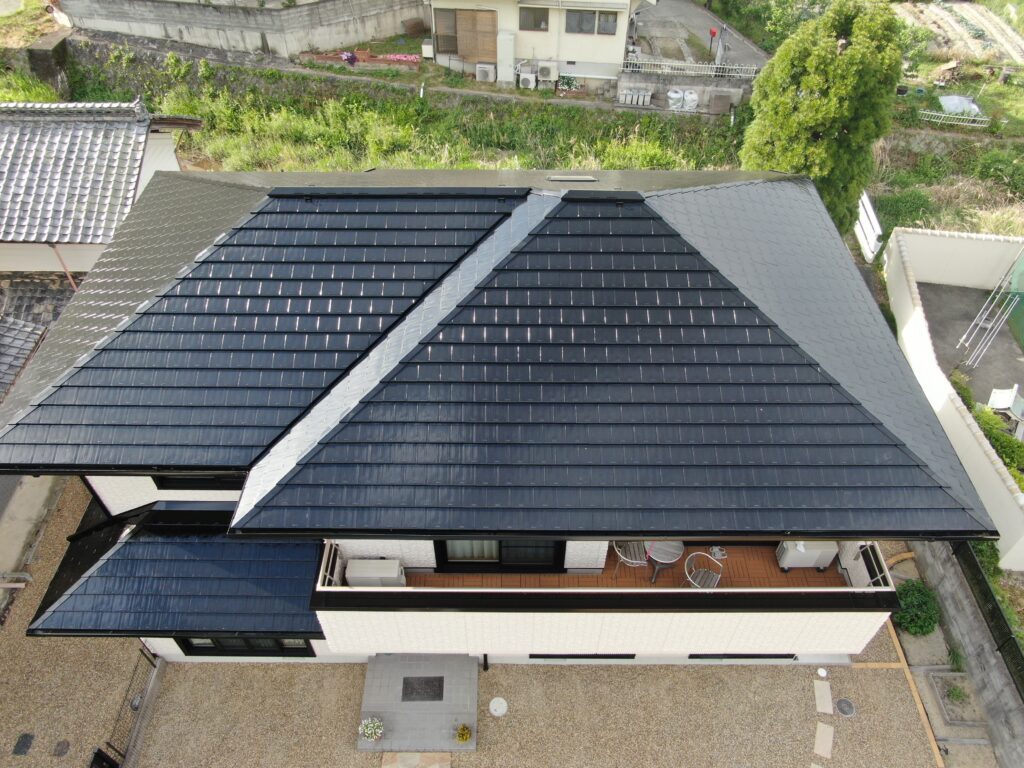 屋根の 寿命 はどれくらい 修理の目安と屋根材の特徴 スレート屋根編 あまもり一番